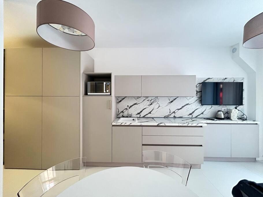 Homeby, Mascarella Patio Apartment Болонья Екстер'єр фото