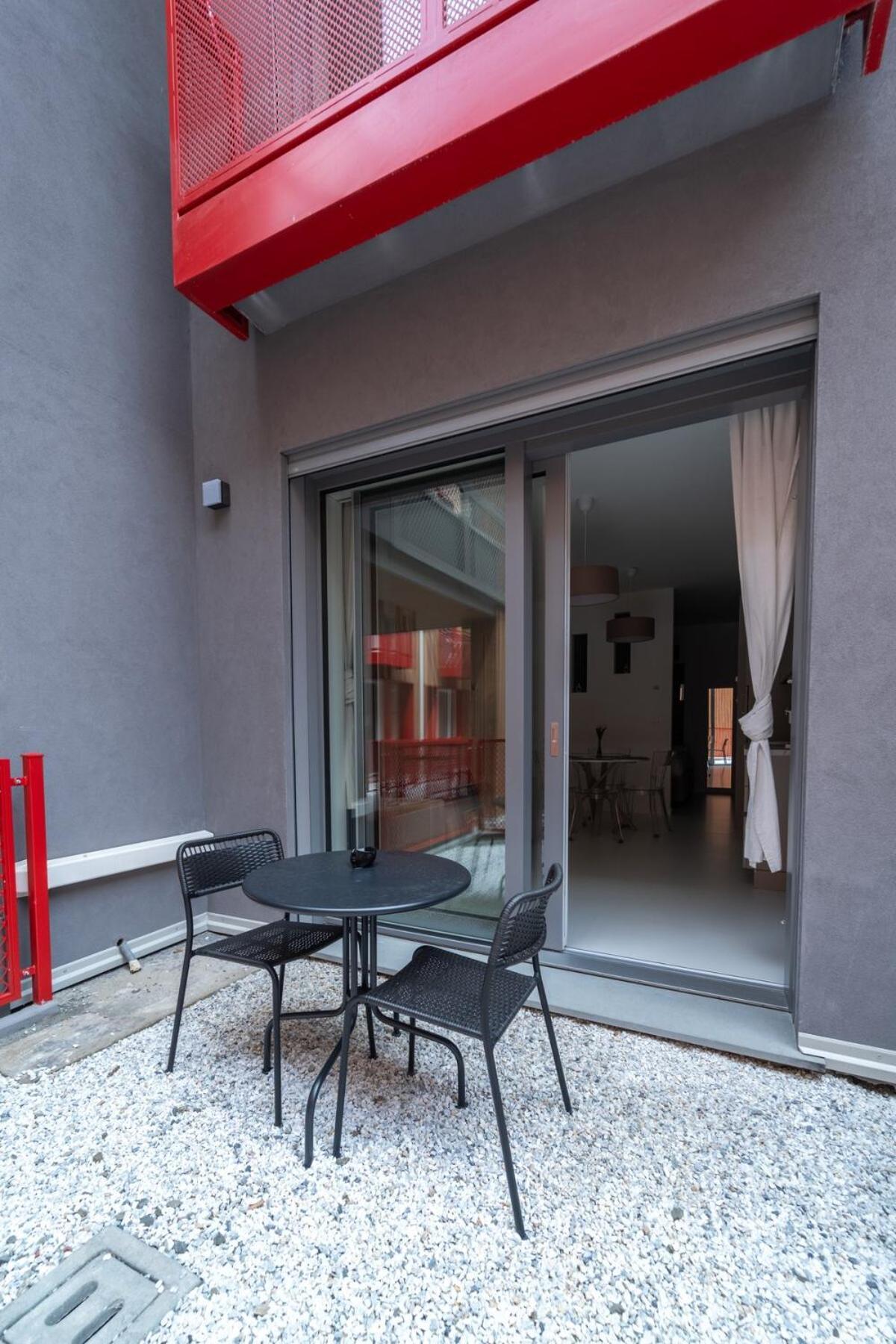 Homeby, Mascarella Patio Apartment Болонья Екстер'єр фото
