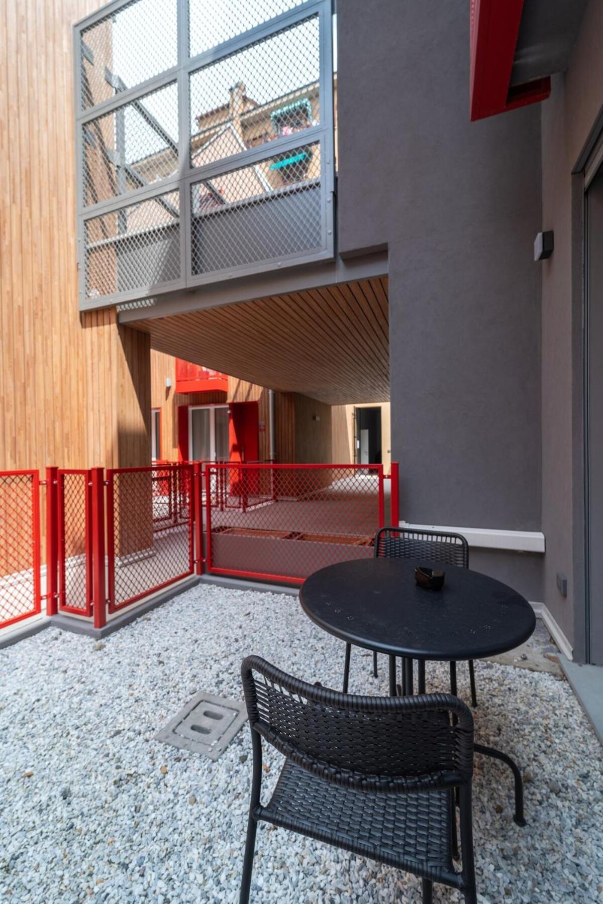 Homeby, Mascarella Patio Apartment Болонья Екстер'єр фото
